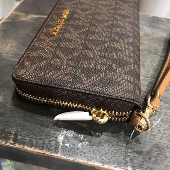 Signature Multi-function Phone Case Wallet w/Strap - Picture 7 of 8